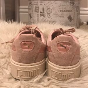 Suede Puma Sketchers